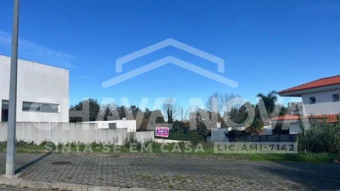 Terreno para Venda em Arcozelo