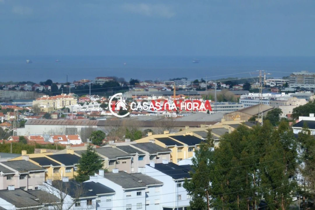 Terreno para Venda em Arcozelo Foto 17