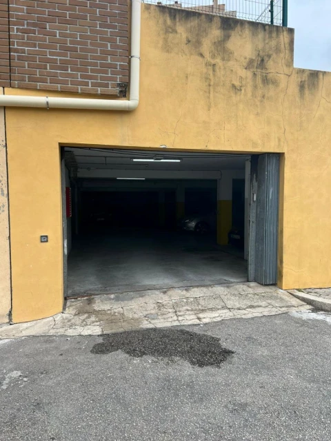 Negócio para Venda em Arcozelo