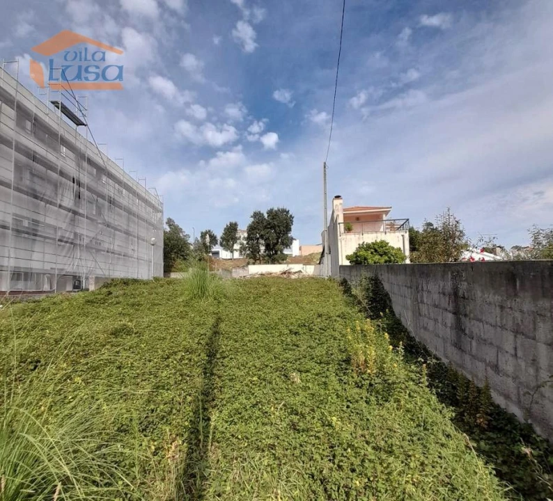 Terreno para Venda em Arcozelo Foto 9