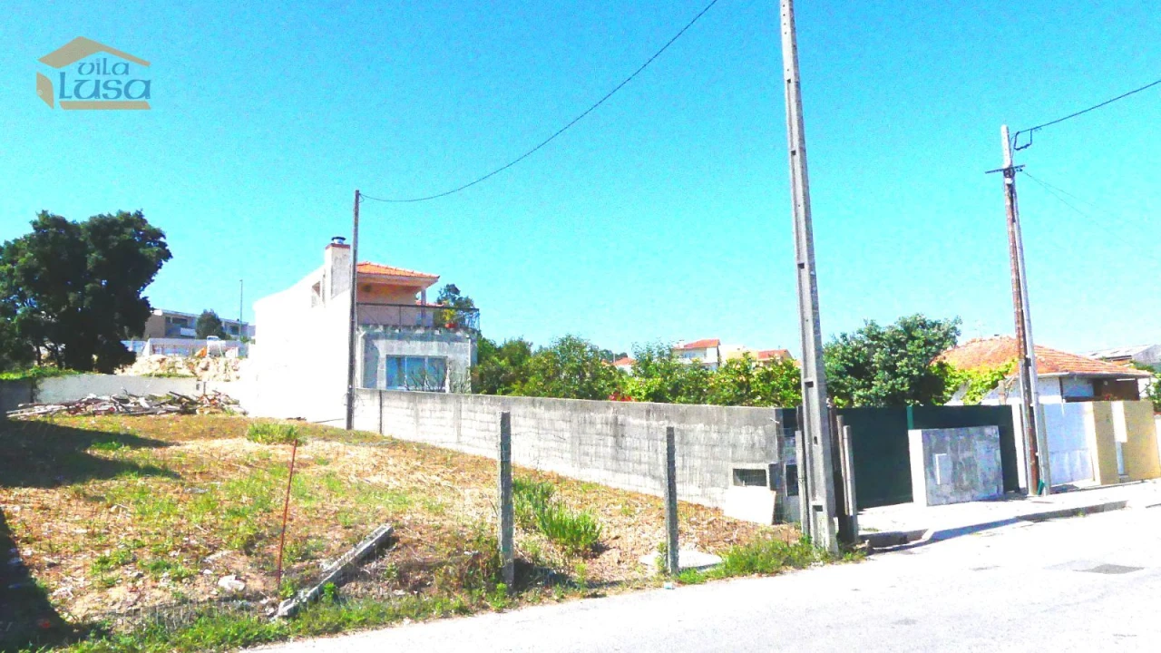 Terreno para Venda em Arcozelo Foto 2