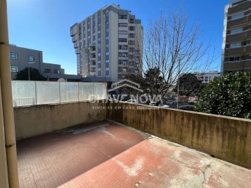 Apartamento T1 para Venda em Arcozelo
