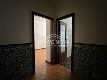 Apartamento T1 para Venda em Arcozelo