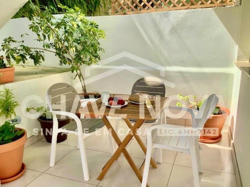 Apartamento T2 para Venda em Arcozelo Foto 2