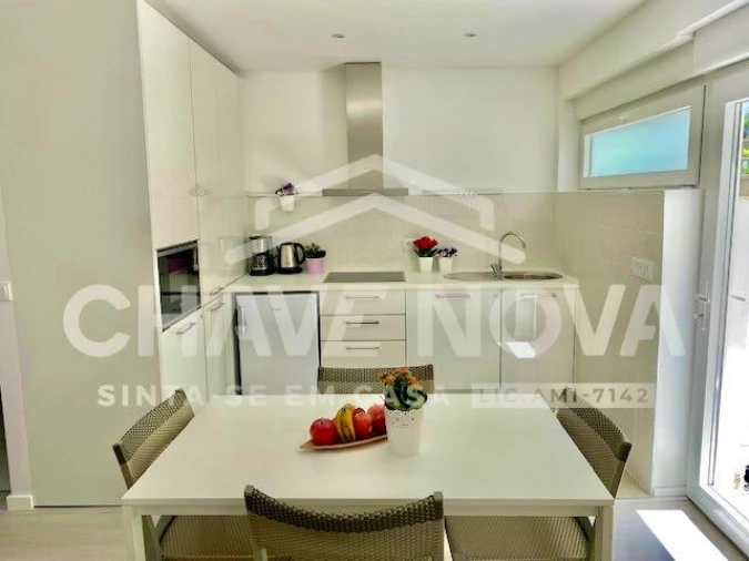 Apartamento T2 para Venda em Arcozelo Foto 4