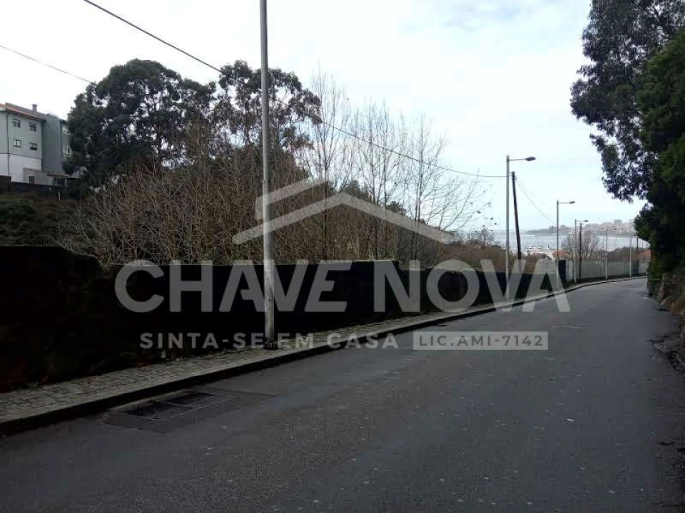 Terreno P/ Prédio para Venda em Arcozelo Foto 15