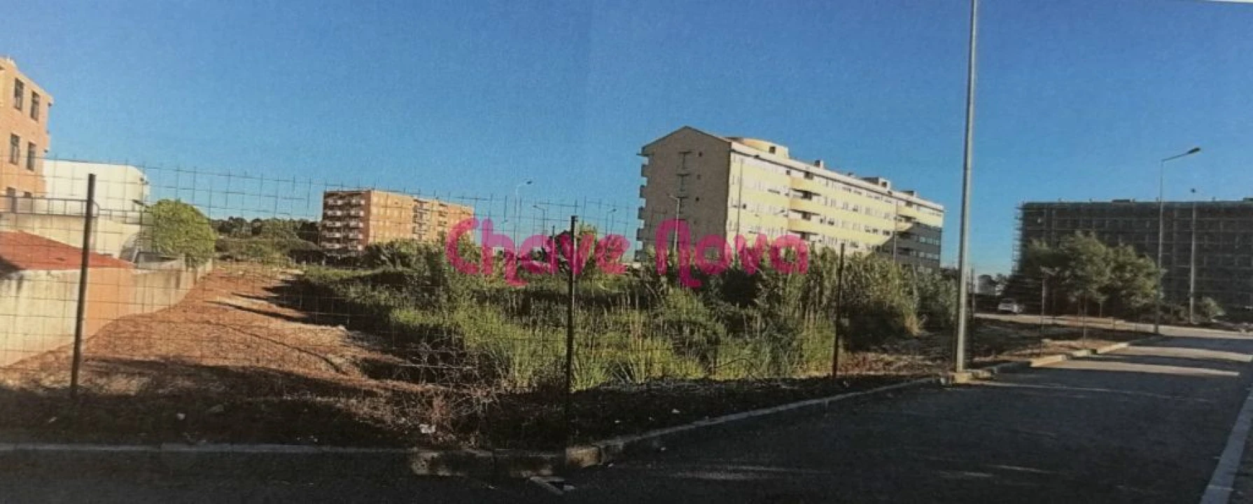 Terreno P/ Prédio para Venda em Arcozelo Foto 2