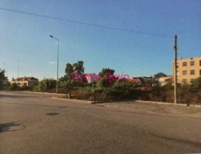 Terreno P/ Prédio para Venda em Arcozelo Foto 3