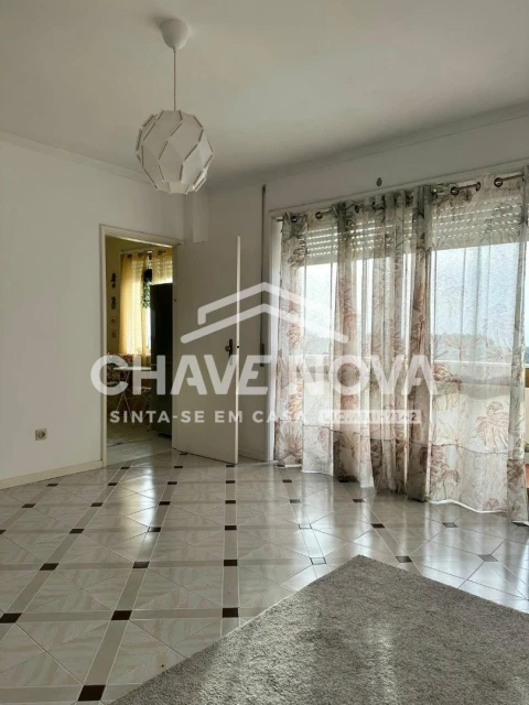 Apartamento T3 para Arrendamento em Arcozelo