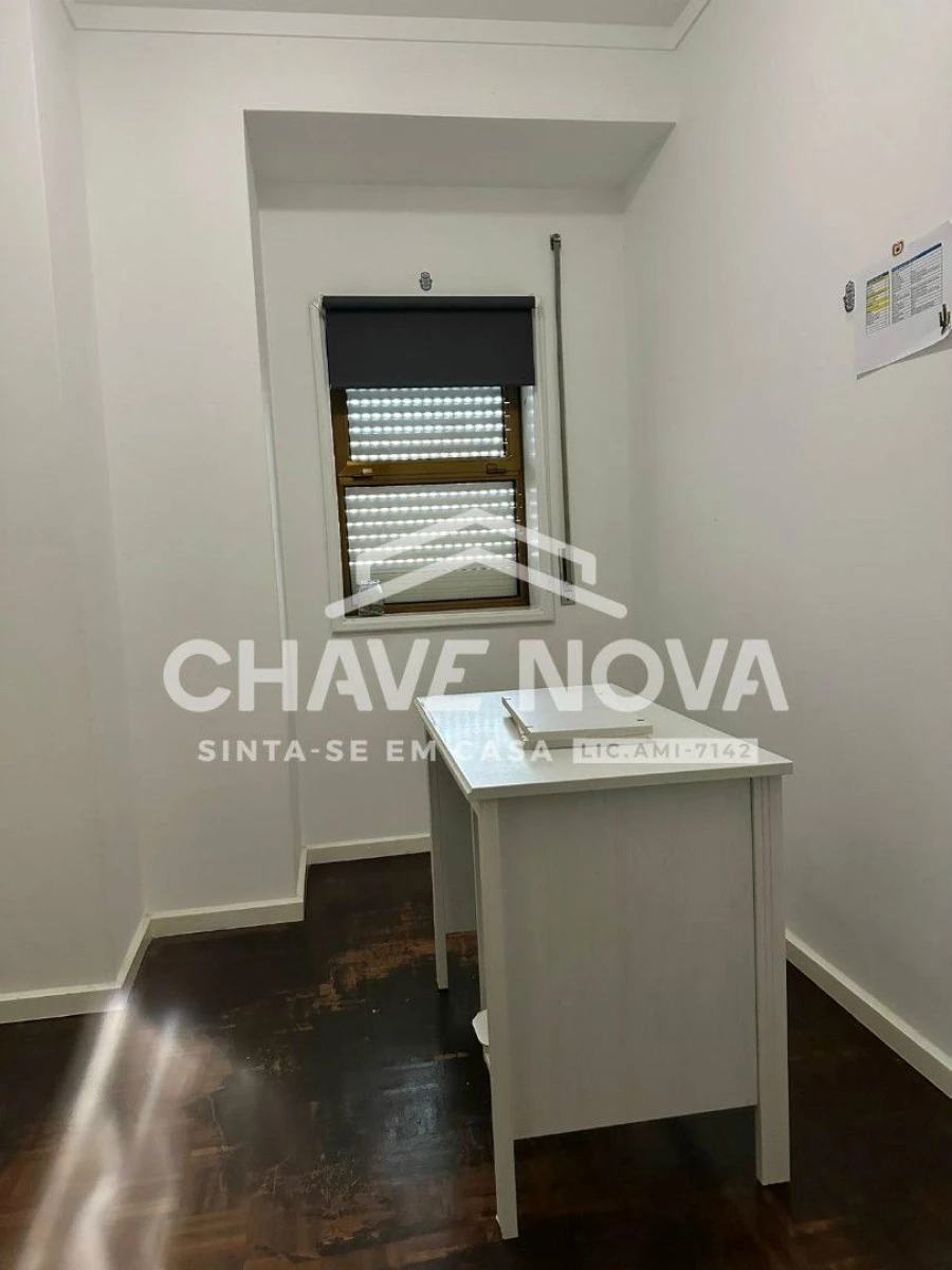 Apartamento T3 para Arrendamento em Arcozelo Foto 17