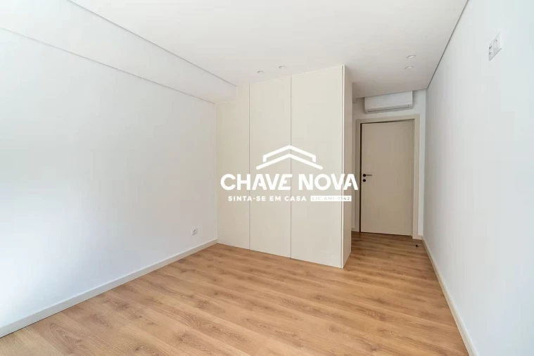 Apartamento T1 para Venda em Cachopo Foto 16
