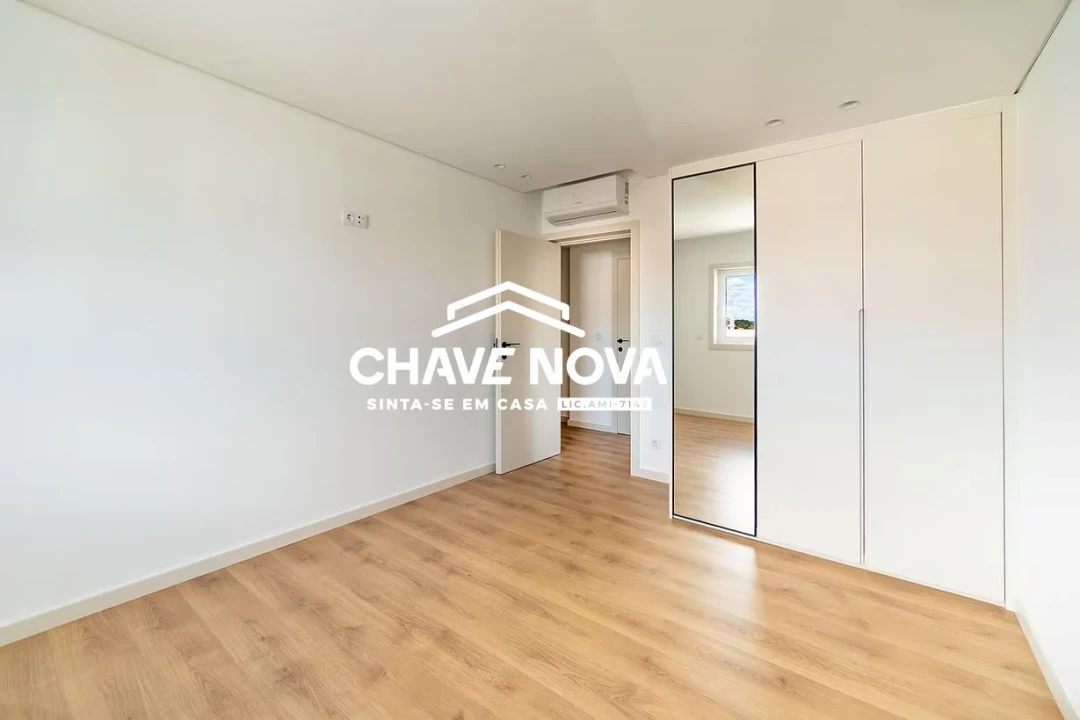 Apartamento T3 para Venda em Cachopo Foto 18