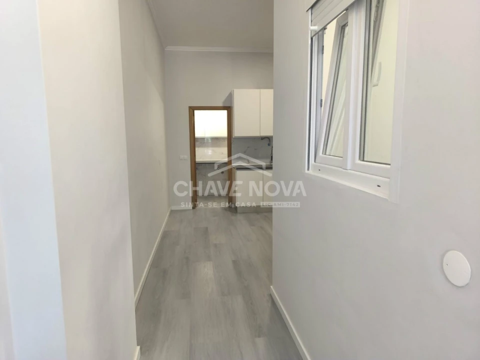 Apartamento T1 para Venda em Agualva e Mira-Sintra Foto 3