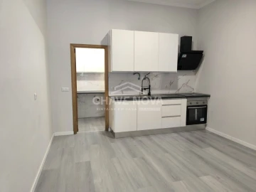 Apartamento T1 para Venda em Agualva e Mira-Sintra