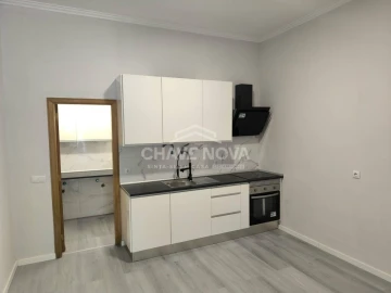 Apartamento T1 para Venda em Agualva e Mira-Sintra