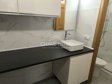 Apartamento T1 para Venda em Agualva e Mira-Sintra