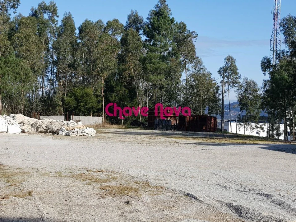 Terreno Misto para Venda em Argoncilhe Foto 4