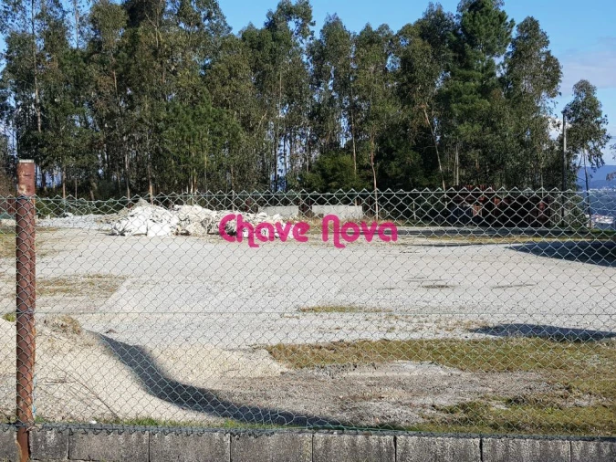 Terreno Misto para Venda em Argoncilhe Foto 2