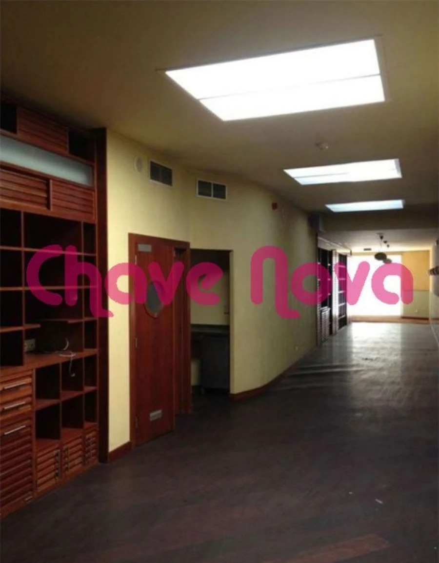 Loja para Venda em Custóias, Leça do Balio e Guifões Foto 2