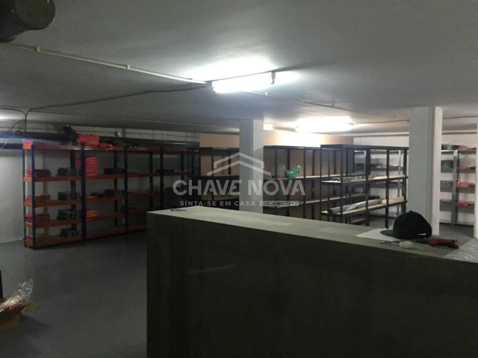 Loja para Venda em Custóias, Leça do Balio e Guifões Foto 2