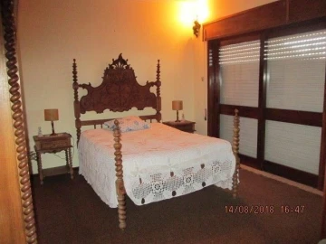 Moradia T5 para Venda em Fornos