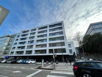 Apartamento T4 para Venda em Cedofeita, Santo Ildefonso, Sé, Miragaia, São Nicolau e Vitória