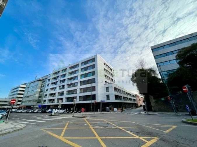 Apartamento T4 para Venda em Cedofeita, Santo Ildefonso, Sé, Miragaia, São Nicolau e Vitória Foto 22