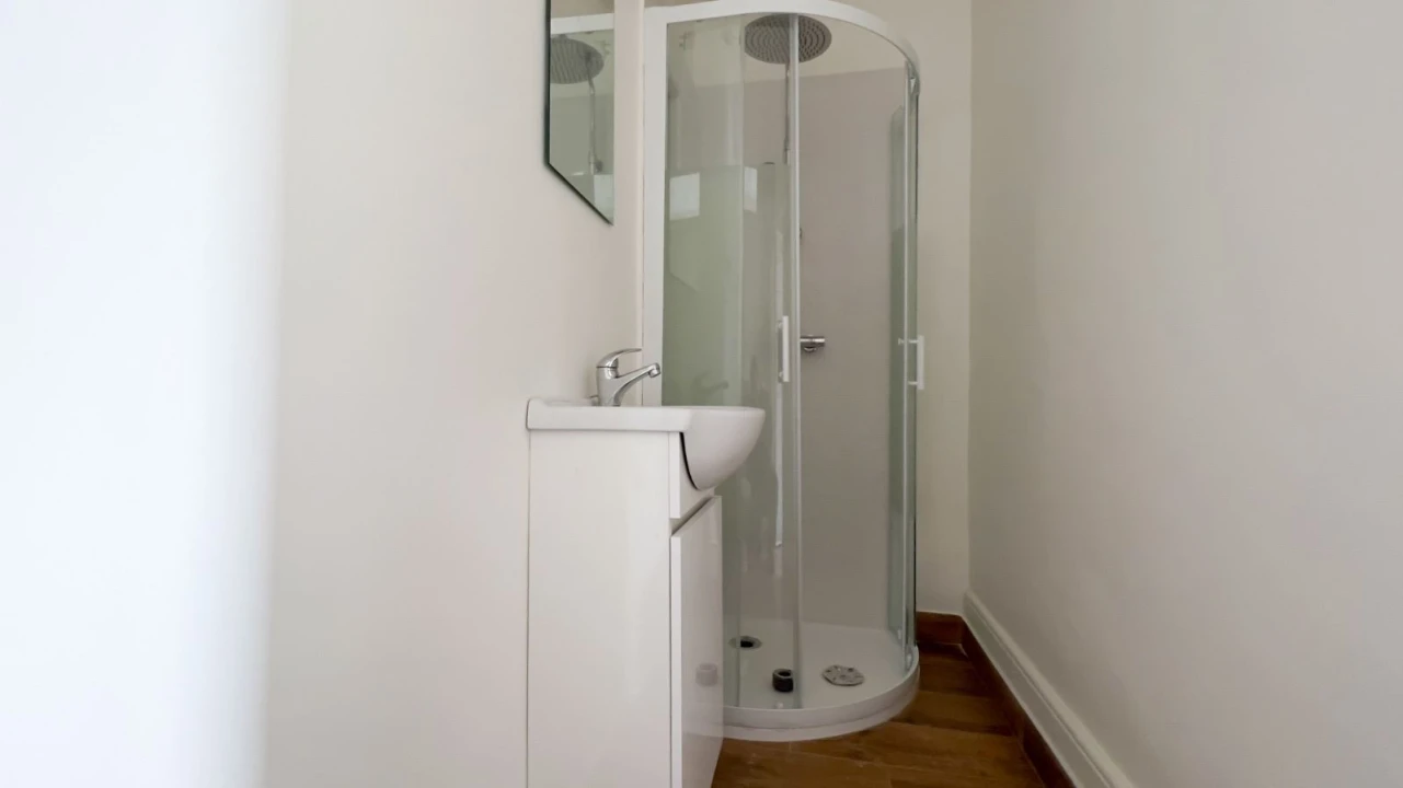 Apartamento T1 para Arrendamento em Gondomar (São Cosme), Valbom e Jovim Foto 3