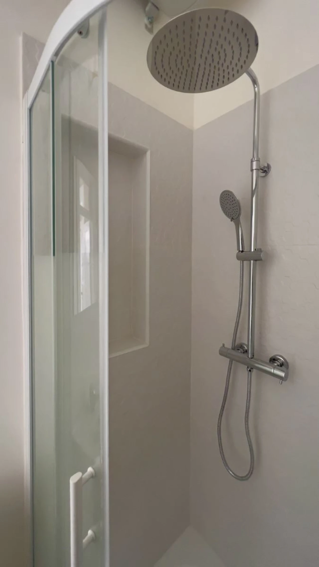 Apartamento T1 para Arrendamento em Gondomar (São Cosme), Valbom e Jovim Foto 5