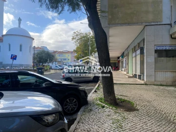 Apartamento T2 para Venda em Venteira