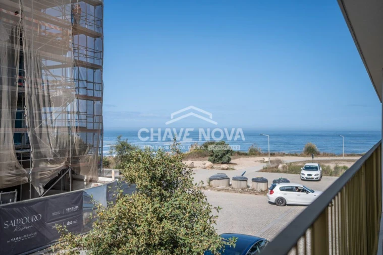 Apartamento T2 para Venda em Canidelo Foto 8