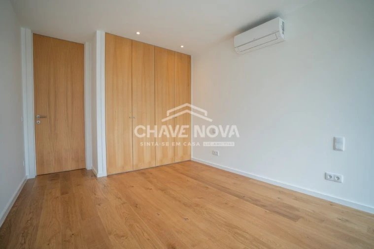 Apartamento T2 para Venda em Canidelo Foto 11