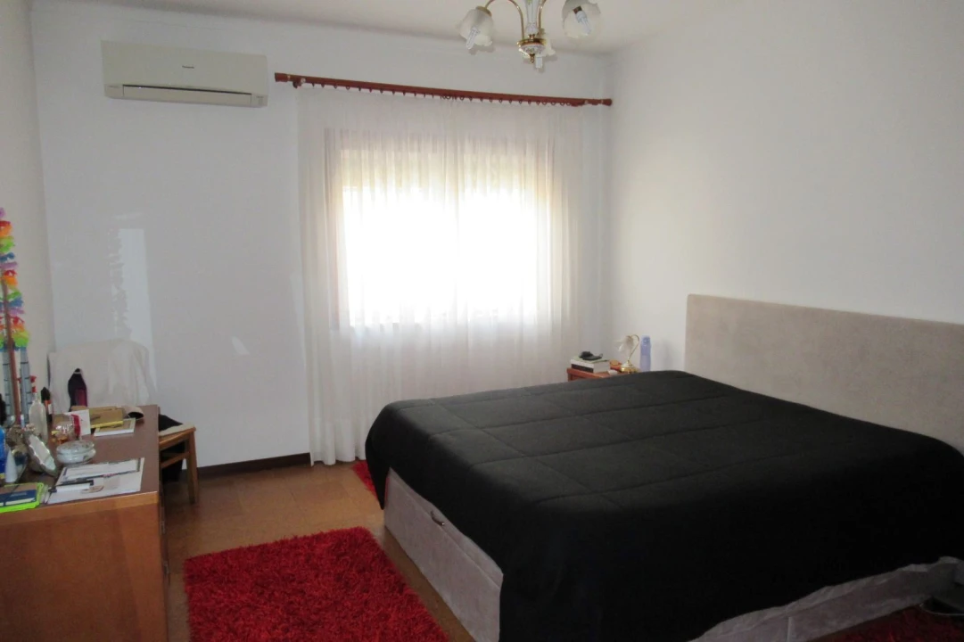 Moradia T5 para Venda em São João Baptista Foto 15