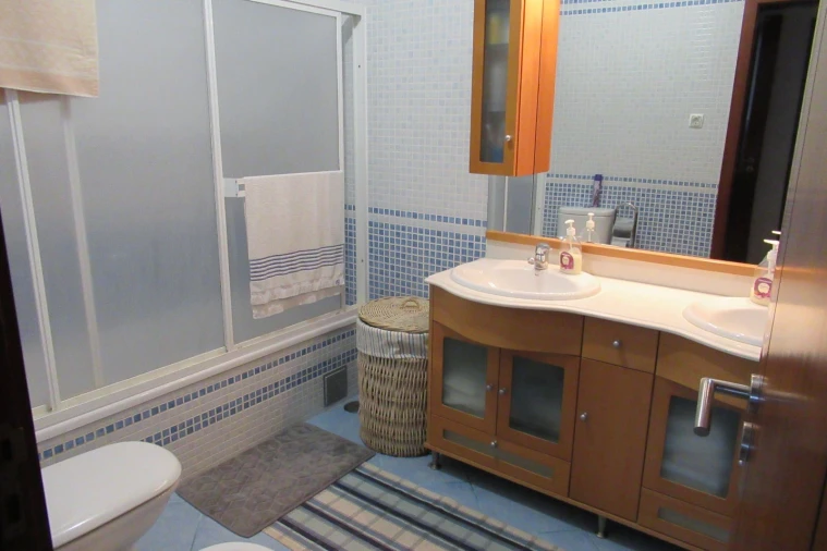 Moradia T5 para Venda em São João Baptista Foto 7