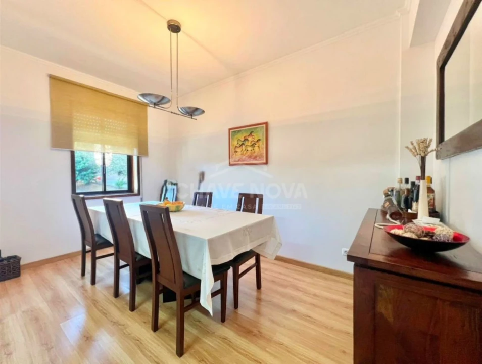 Apartamento T2 para Arrendamento em Lordelo do Ouro e Massarelos Foto 2