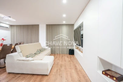 Apartamento T3 para Venda em São João da Madeira