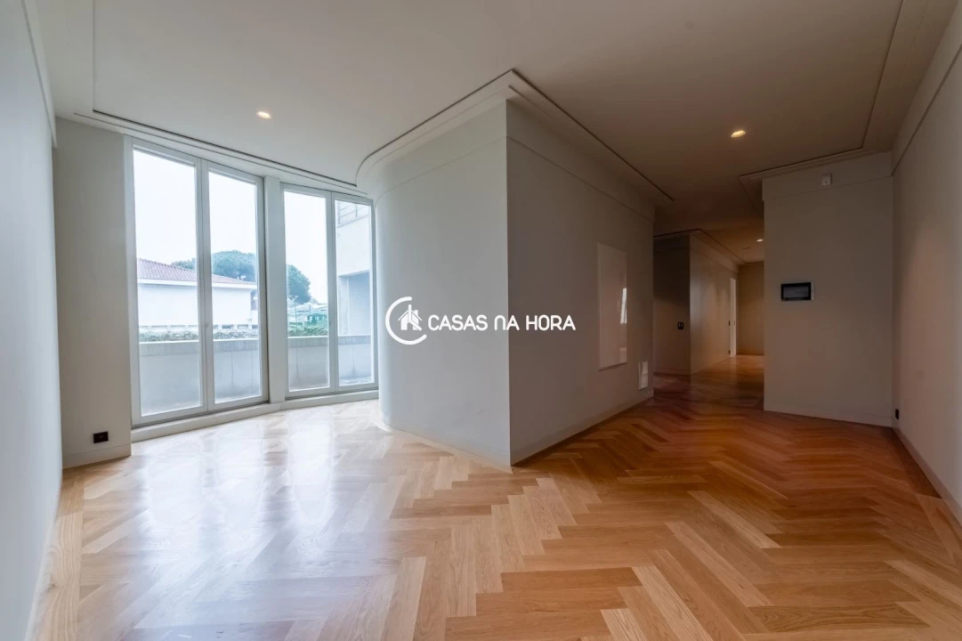 Apartamento T3 para Venda em Aldoar, Foz do Douro e Nevogilde Foto 4