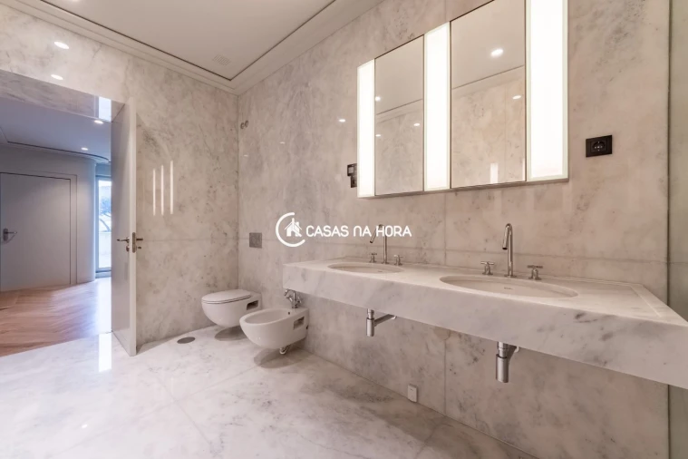 Apartamento T3 para Venda em Aldoar, Foz do Douro e Nevogilde Foto 20