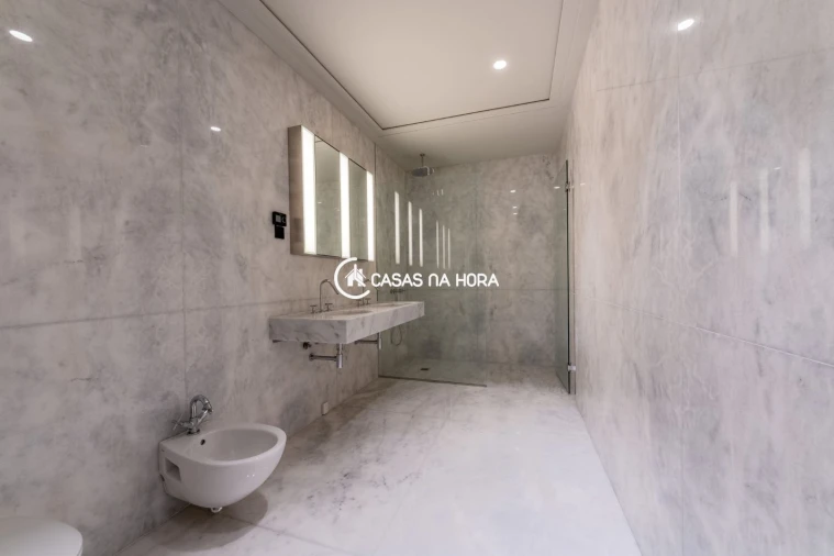 Apartamento T3 para Venda em Aldoar, Foz do Douro e Nevogilde Foto 21