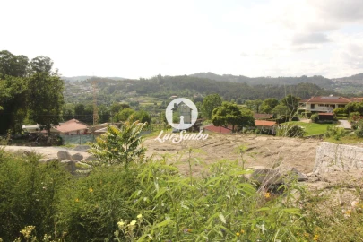 Terreno para Venda em Cepães e Fareja