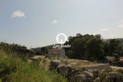 Terreno para Venda em Cepães e Fareja