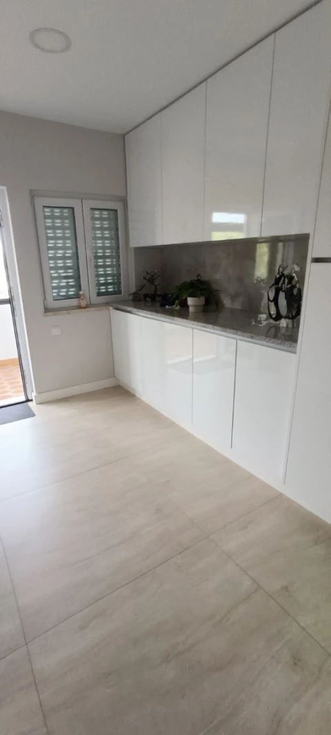 Moradia T5 para Venda em Quarteira