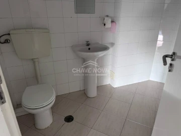 Loja para Venda em Oliveira do Bairro