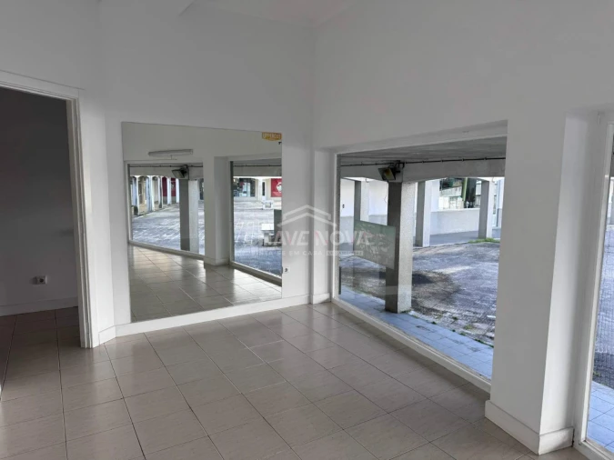 Loja para Venda em Oliveira do Bairro Foto 3