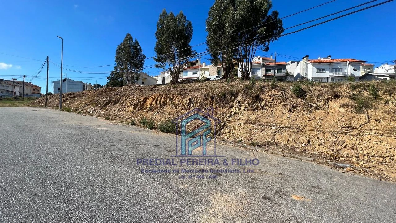 Terreno P/ Prédio para Venda em Fânzeres e São Pedro da Cova Foto 2