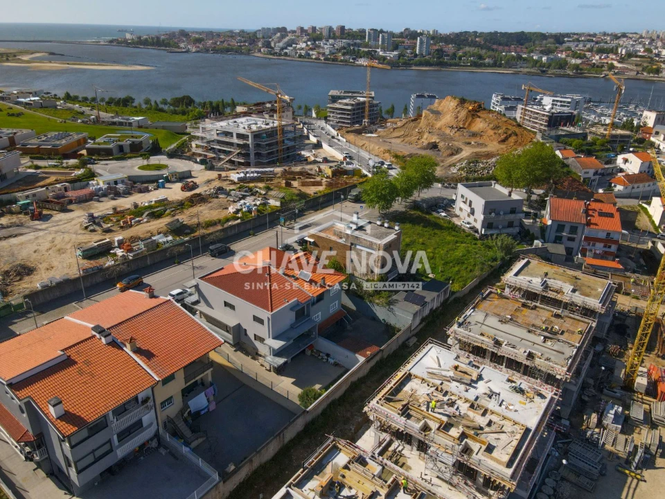 Moradia T3 para Venda em Canidelo Foto 1