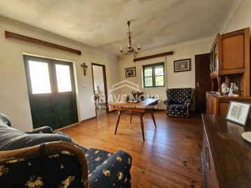 Moradia T2 para Venda em Espadanedo