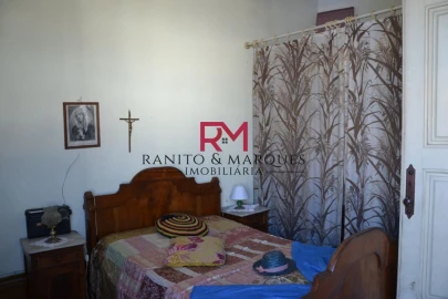 Moradia T6 para Venda em Paredes