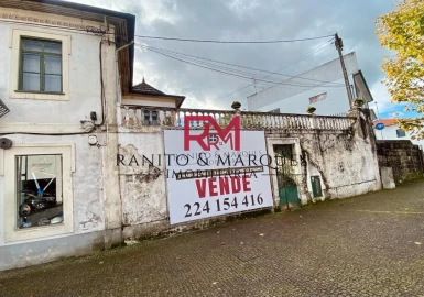 Moradia T6 para Venda em Paredes