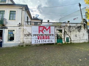 Moradia T6 para Venda em Paredes